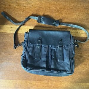 Krane Design “Siebel” black messenger bag